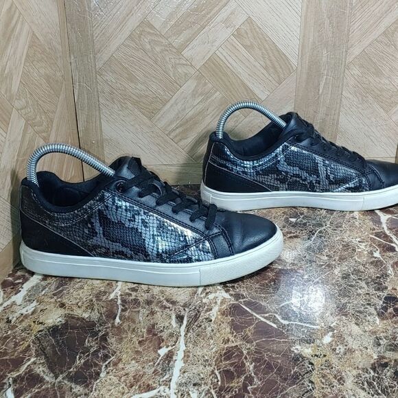 Fila women leather snake mesh fashion shoes size 7 - Picture 2 of 10